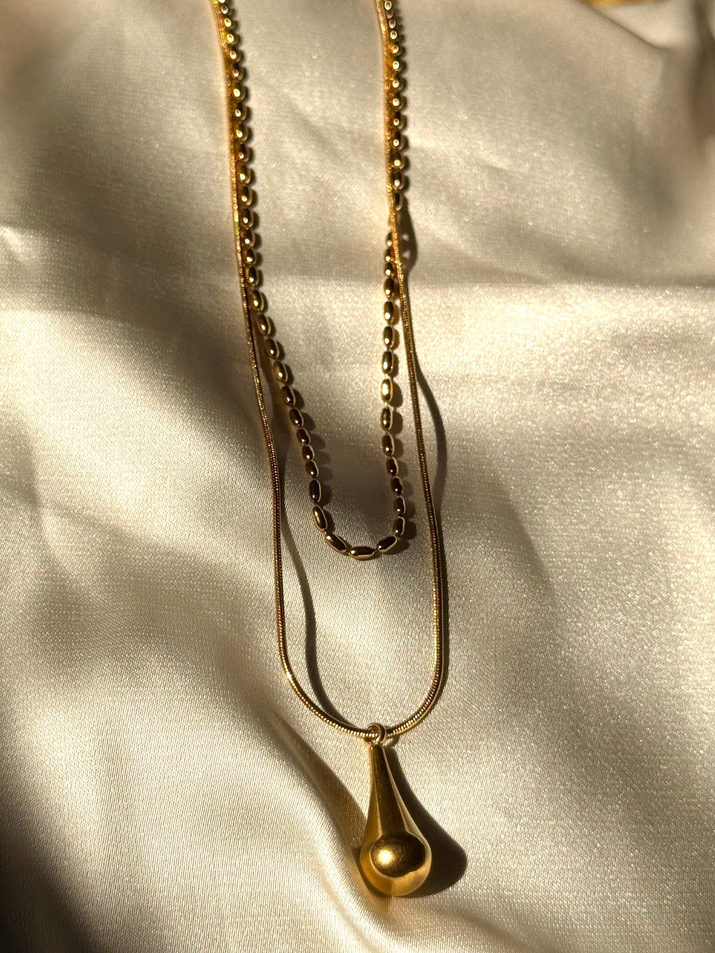 Golden Dewdrop Necklace