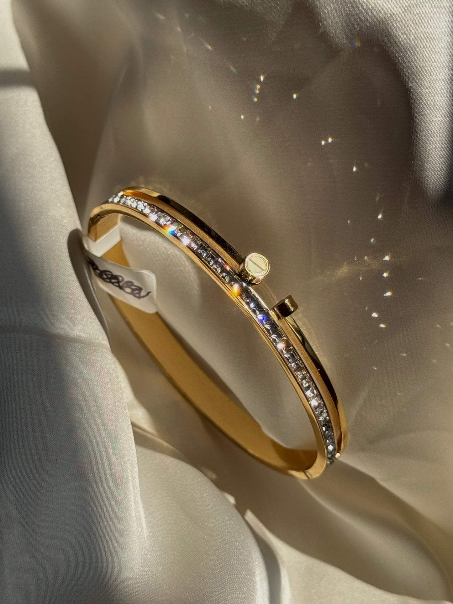 Linear Luxe Bangle