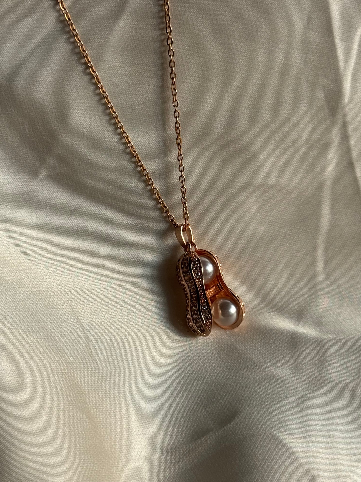 Nutshell Pearl Necklace