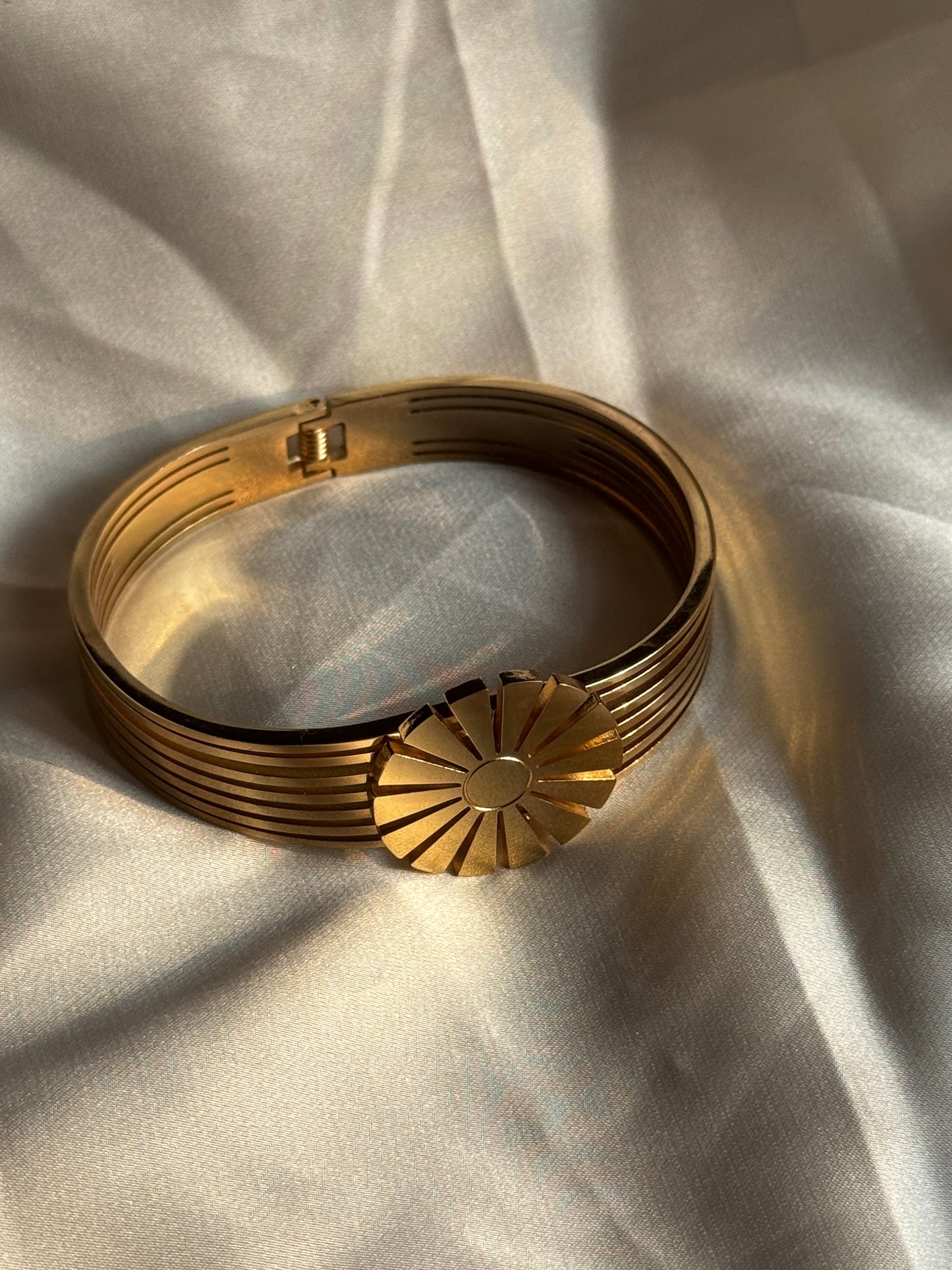 Radiance Band Bangle