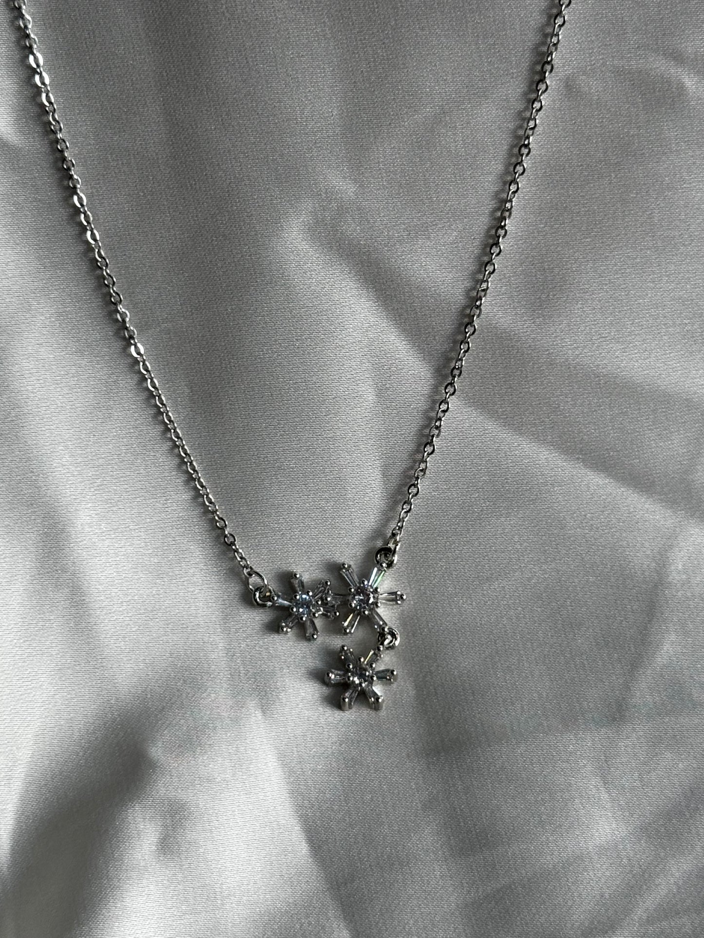 Snowflake Cluster Necklace