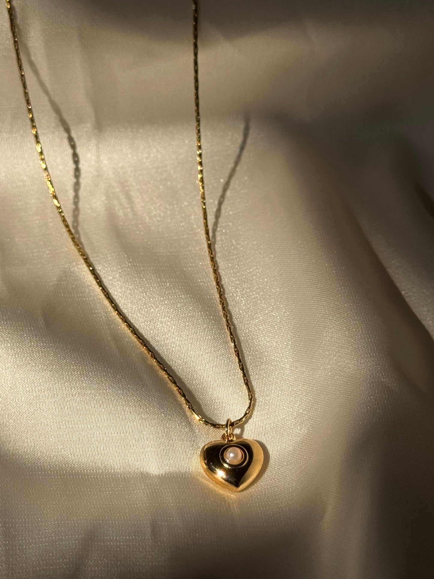 gold heart pendant Necklace