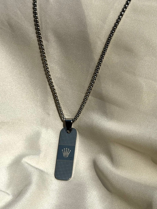 crown military-style pendant necklace
