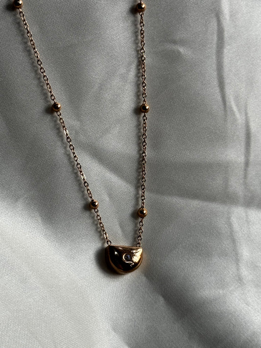 Luna Pearl Drop Chain