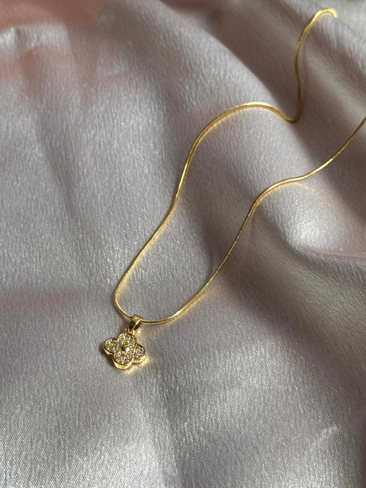 Clover Pendant Necklace