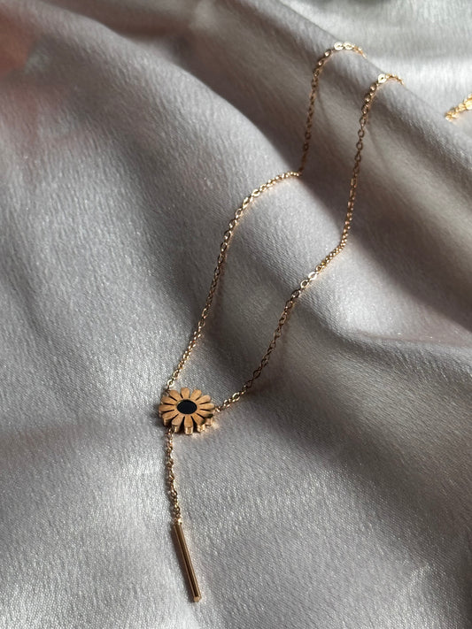 Flora Bar Pendant chain