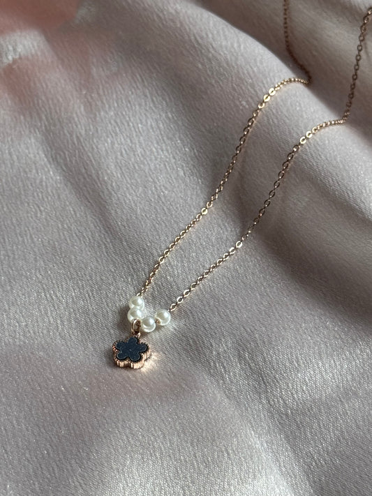 Pearlescent Clover Chain