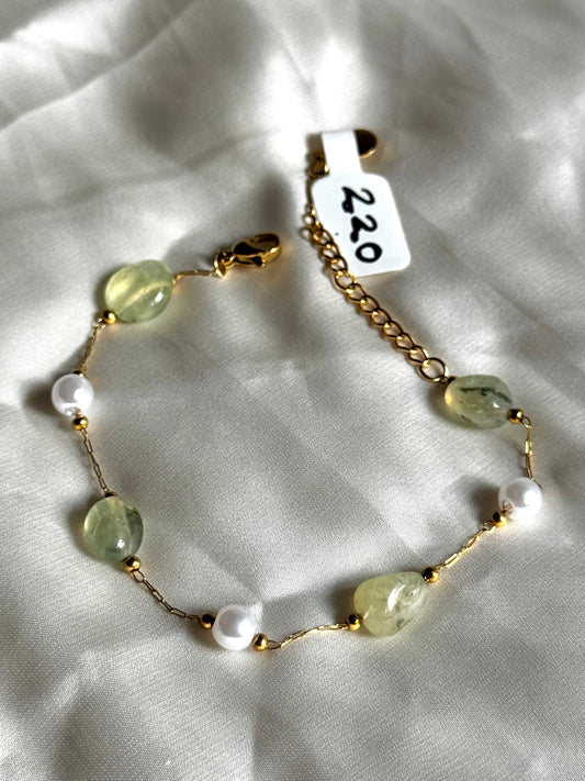 Green Stone & Pearl Station Bracelet