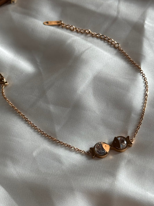 Infinity Kiss Bracelet