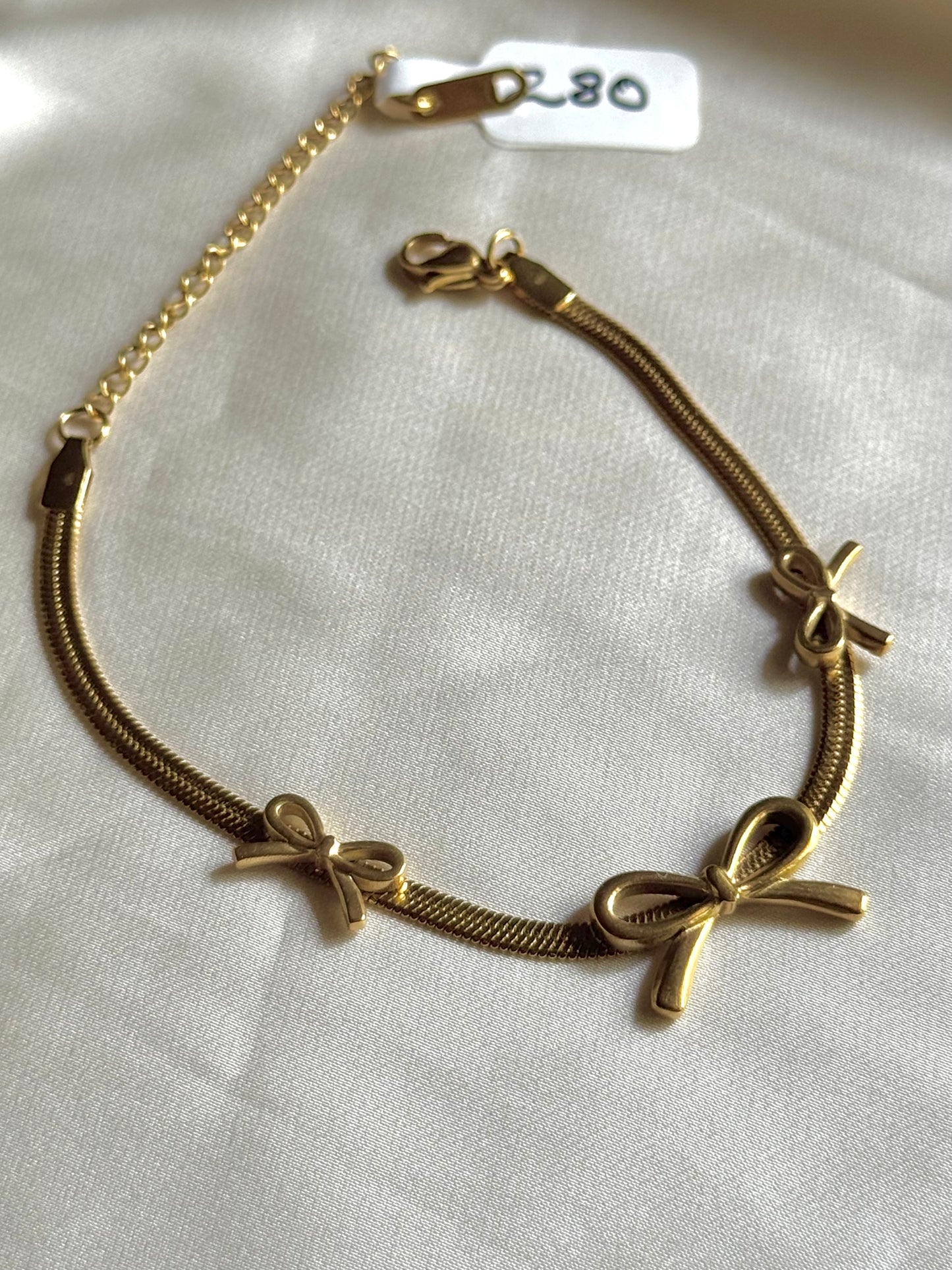 Triple Bow Chain Bracelet