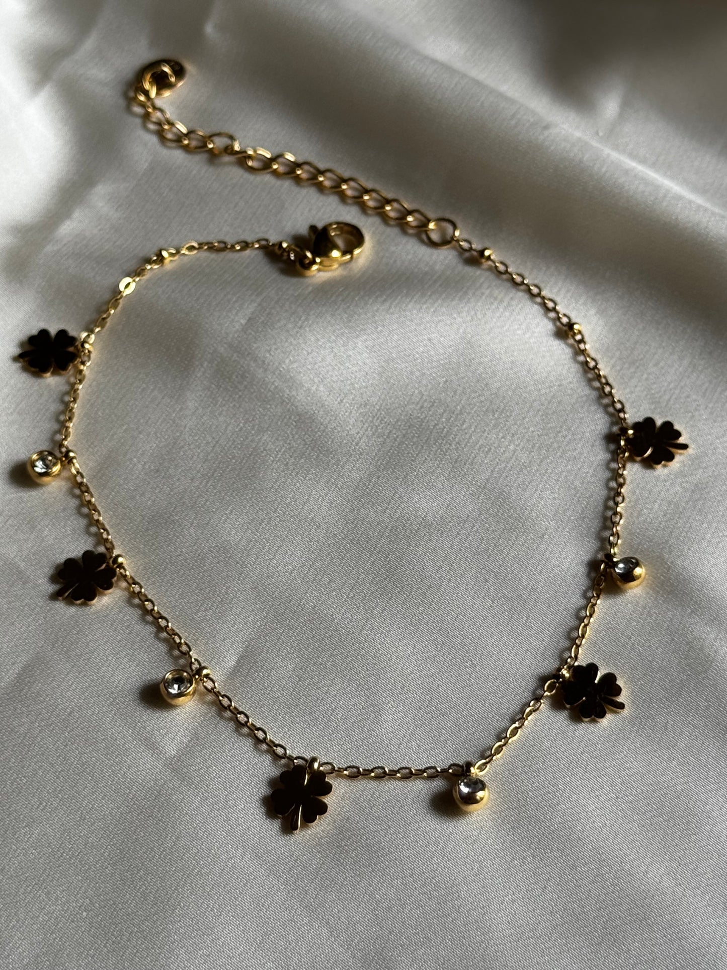 Clover Charm Chain Bracelet